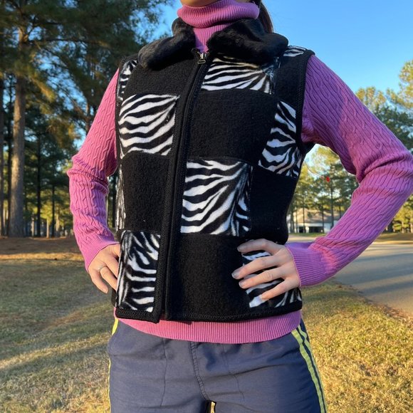 100% WOOL ZEBRA FAUX FUR COLLAR VEST - Picture 1 of 4